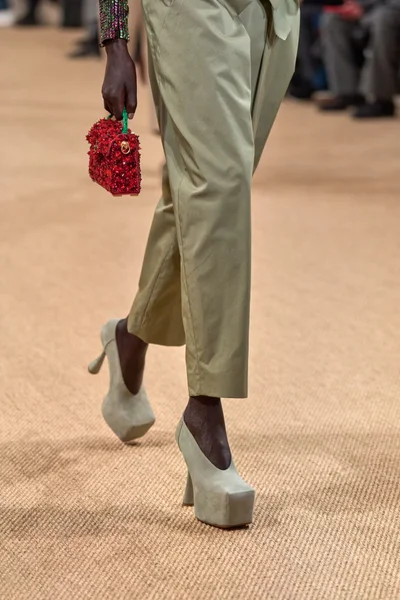 Look 23